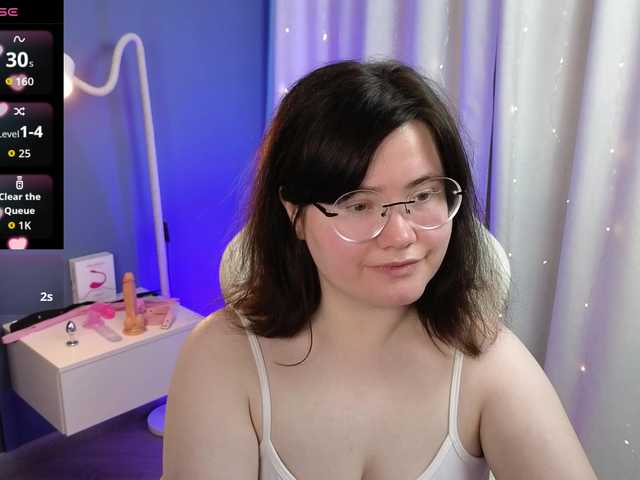 Alicezen live cam on BongaCams