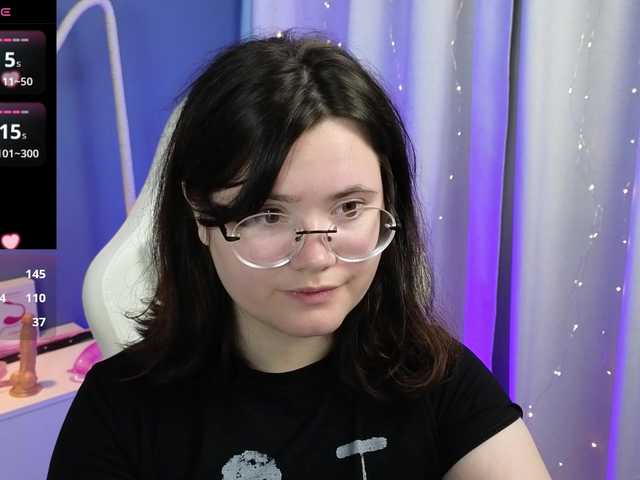 Alicezen live cam on BongaCams