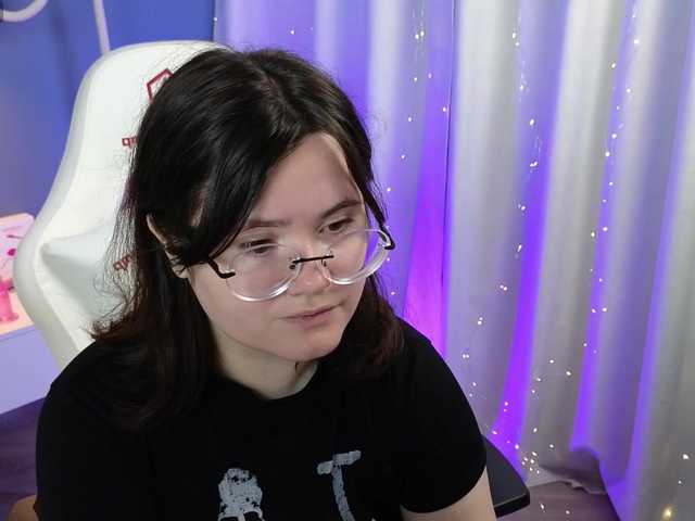 Alicezen live cam on BongaCams