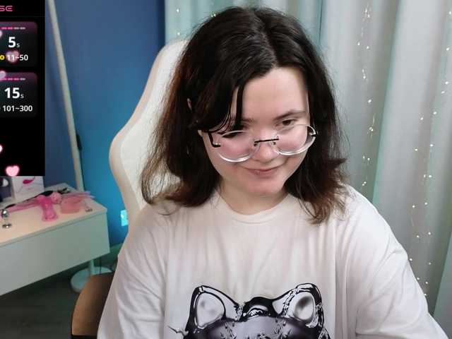 Alicezen live cam on BongaCams