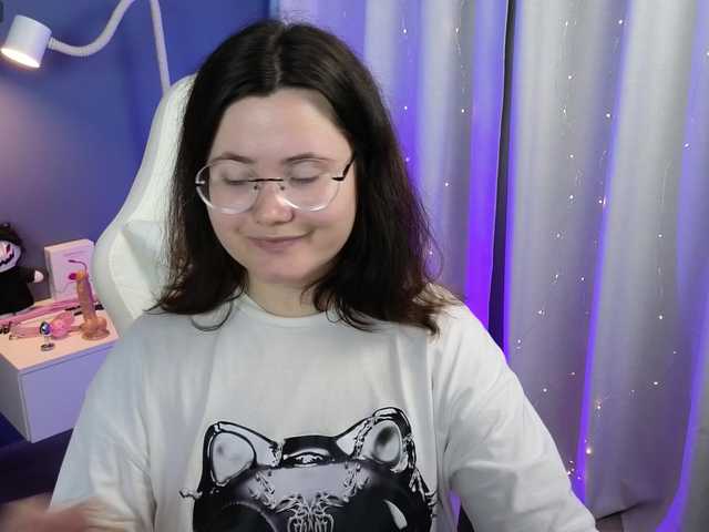 Alicezen live cam on BongaCams