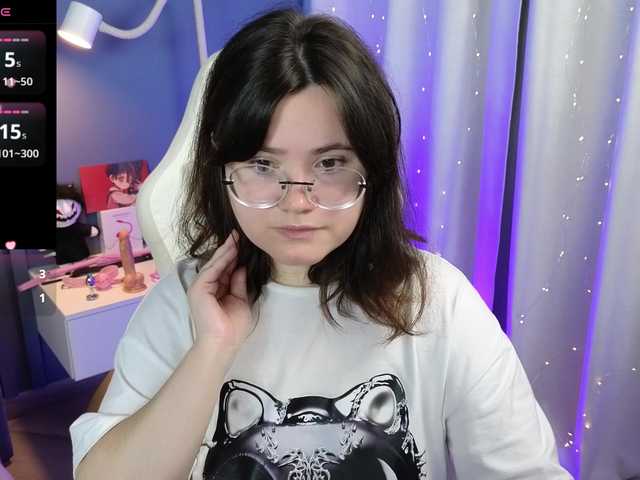 Alicezen live cam on BongaCams