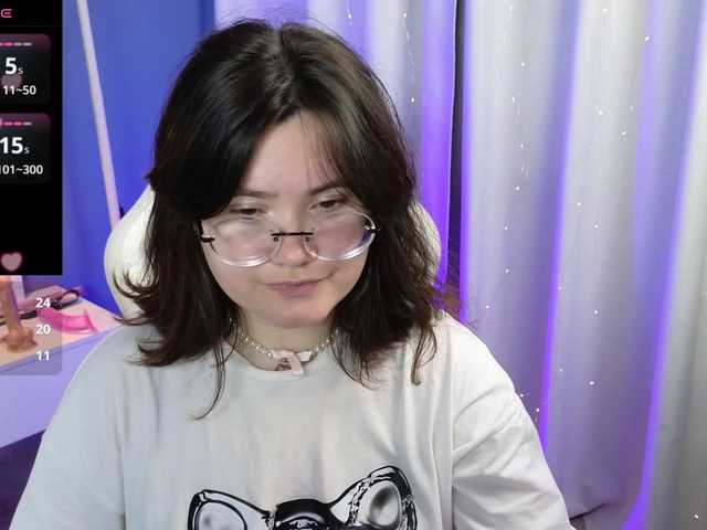 Alicezen live webcam show