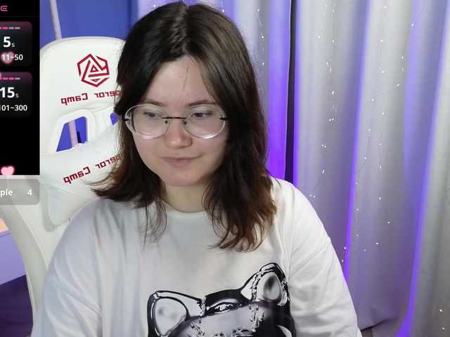 Alicezen live cam on BongaCams