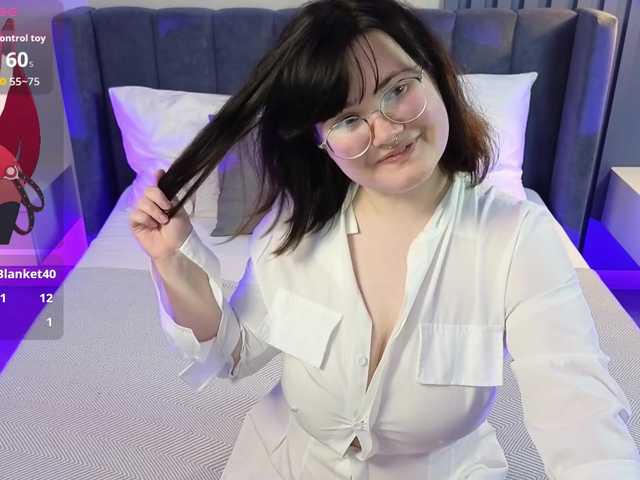 Alicezen's BongaCams show and profile