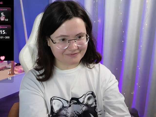 Alicezen live cam on BongaCams
