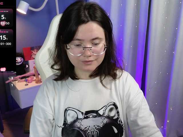 Alicezen live cam on BongaCams