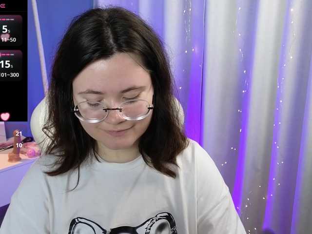 Alicezen live cam on BongaCams