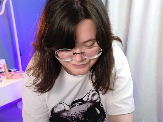 Alicezen live cam on BongaCams
