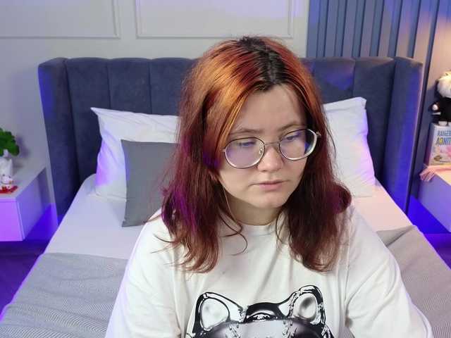 Alicezen live cam on BongaCams
