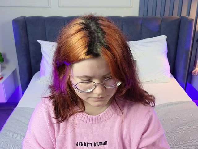 Alicezen live cam on BongaCams