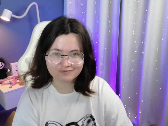 Alicezen live cam on BongaCams