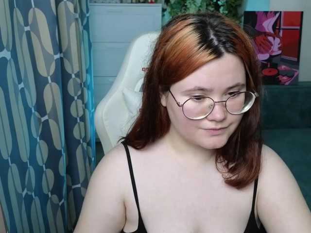 Alicezen live cam preview
