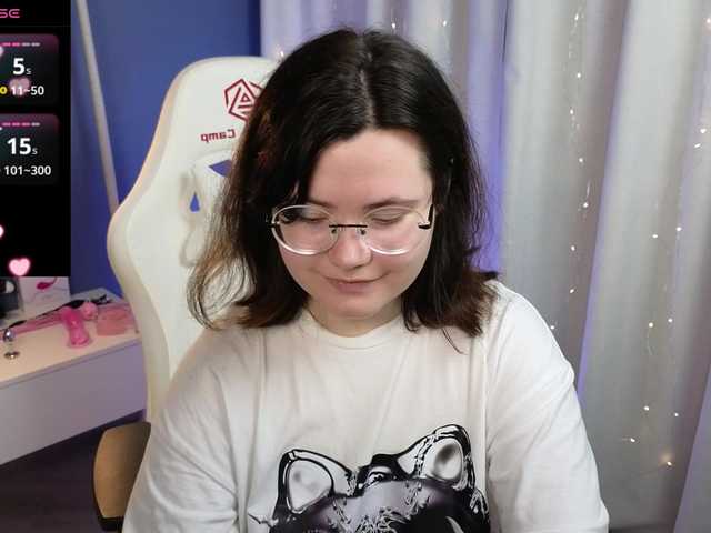 Alicezen live cam on BongaCams