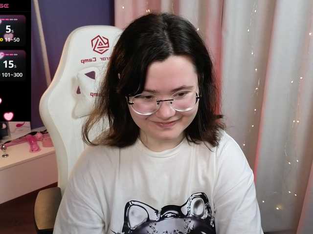 Alicezen live cam on BongaCams