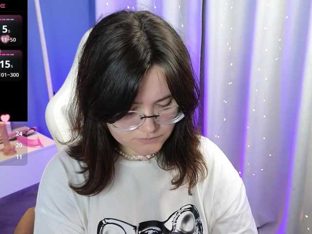 Alicezen live webcam show