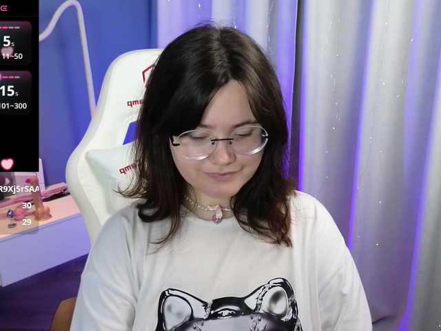Alicezen live webcam show