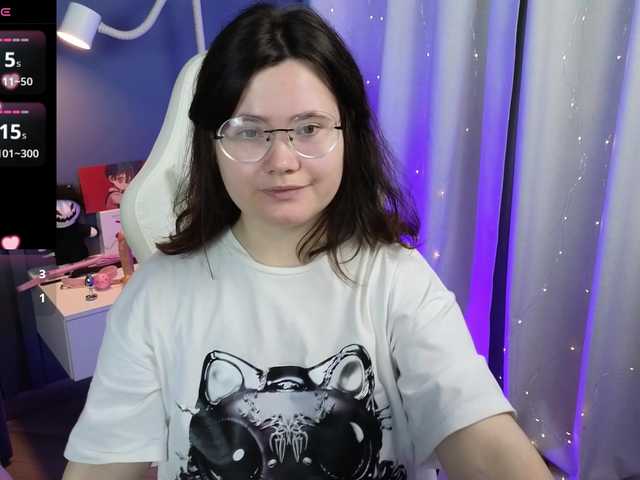 Alicezen live cam on BongaCams