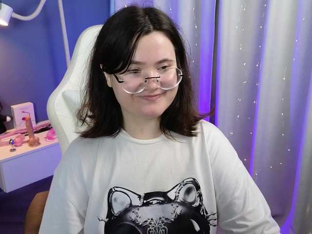 Alicezen live cam on BongaCams