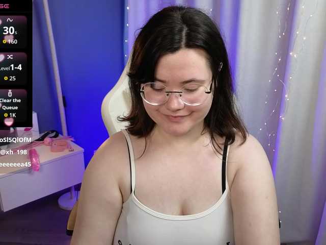 Alicezen live cam on BongaCams