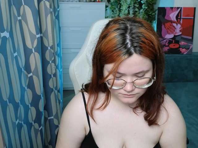Alicezen live cam on BongaCams