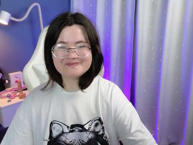 Alicezen live cam on BongaCams