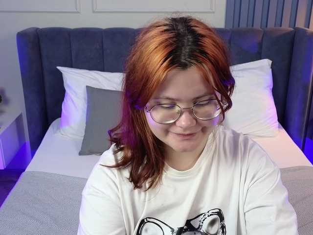 Alicezen live cam on BongaCams