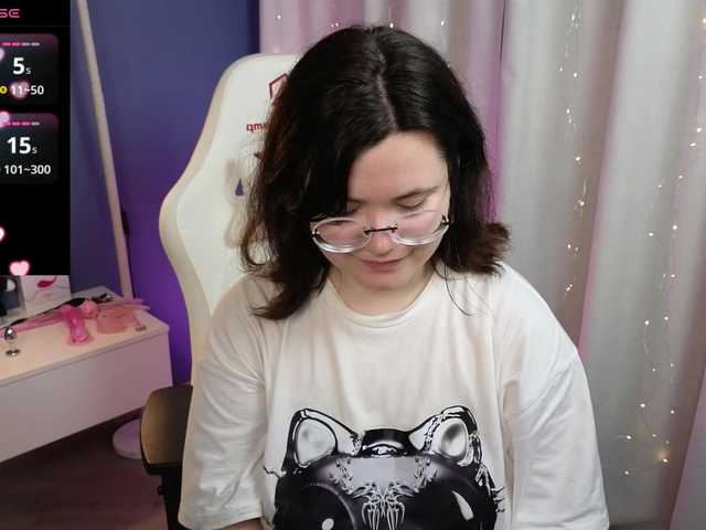 Alicezen live cam on BongaCams