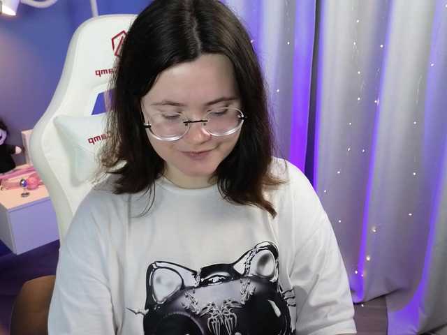 Alicezen live webcam show