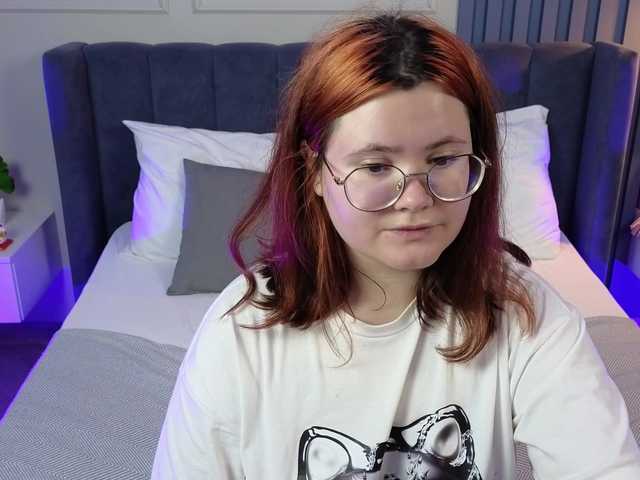 Alicezen live cam on BongaCams