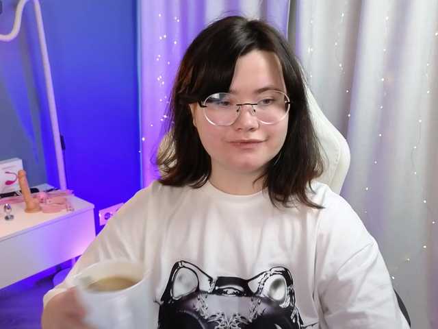 Alicezen live cam on BongaCams