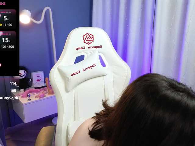 Alicezen live cam on BongaCams