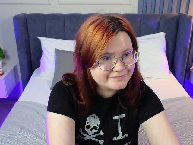 Alicezen live cam on BongaCams