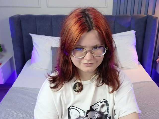 Alicezen live cam on BongaCams