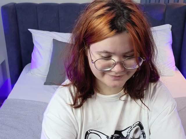 Alicezen live cam on BongaCams