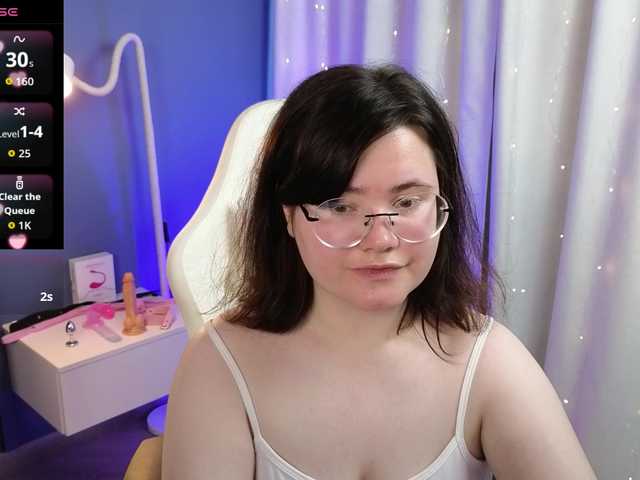 Alicezen live cam on BongaCams