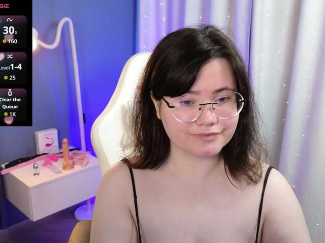 Alicezen live cam on BongaCams