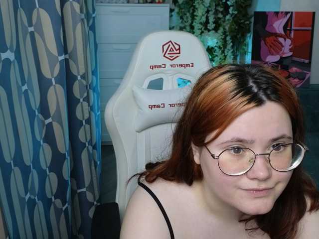 Alicezen live cam on BongaCams