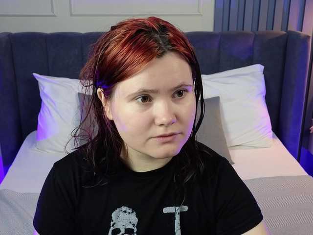 Alicezen live cam on BongaCams