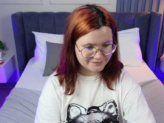 Alicezen live cam on BongaCams