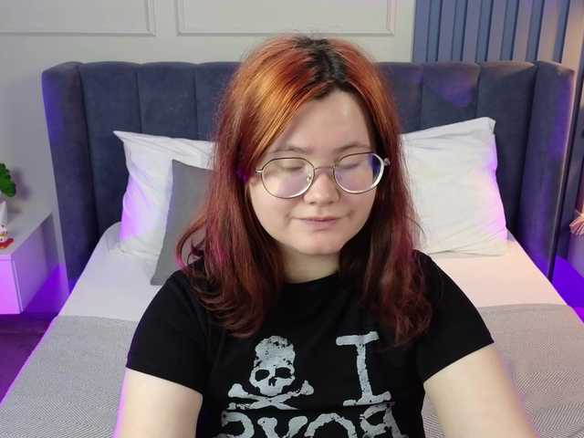 Alicezen live cam on BongaCams