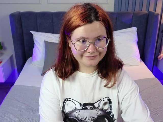 Alicezen live cam on BongaCams