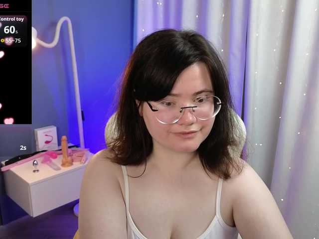 Alicezen live cam on BongaCams