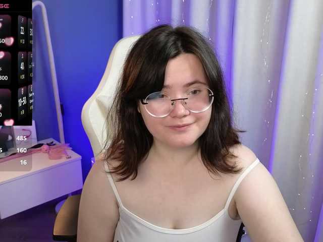 Alicezen live cam on BongaCams