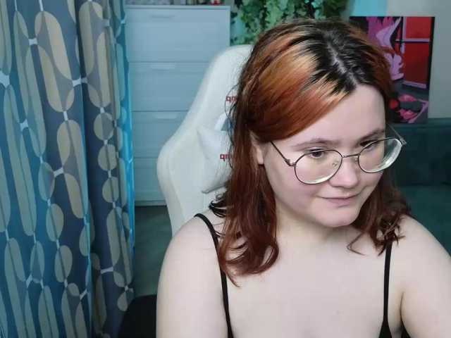 Alicezen live cam on BongaCams