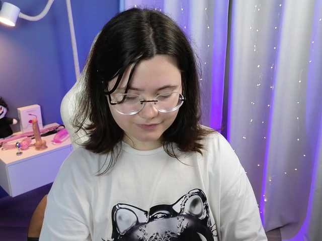 Alicezen live cam on BongaCams