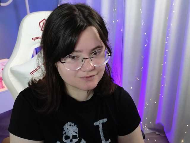 Alicezen live cam on BongaCams