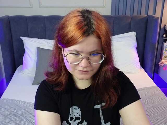Alicezen live cam on BongaCams
