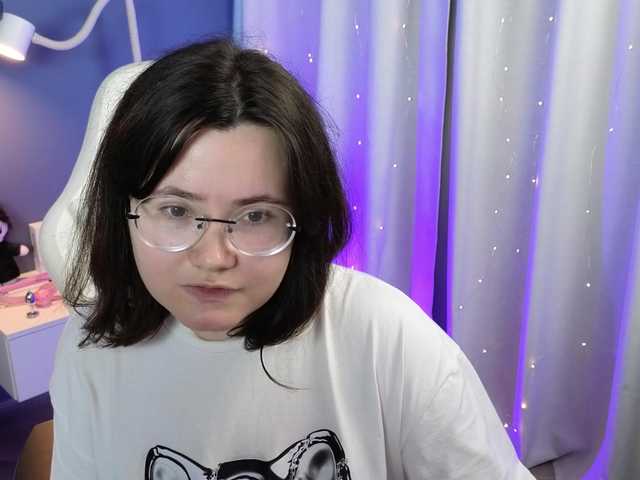 Alicezen live cam on BongaCams