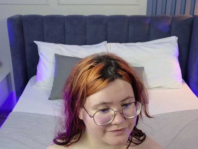 Alicezen live cam on BongaCams